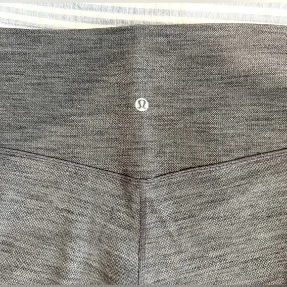 Lululemon Align Leggings - Heather Grey, size 10 - Picture 4 of 4